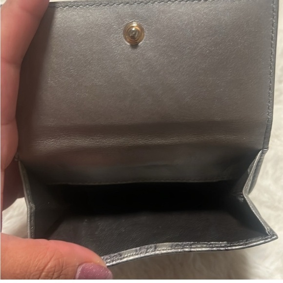 GUCCI | AUTHENTIC | with COA Guccissima Leather Wallet | Pre-Owned | MSRP $625 - Picture 10 of 10